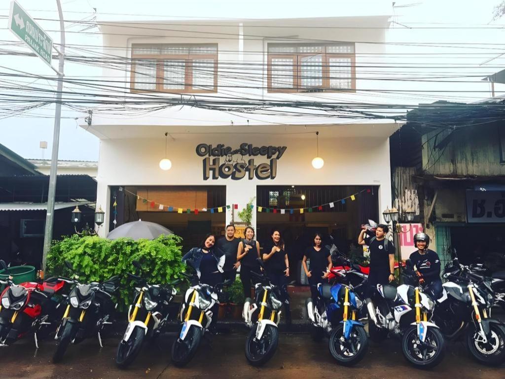 Oldie And Sleepy Hostel Udon Thani Exterior photo